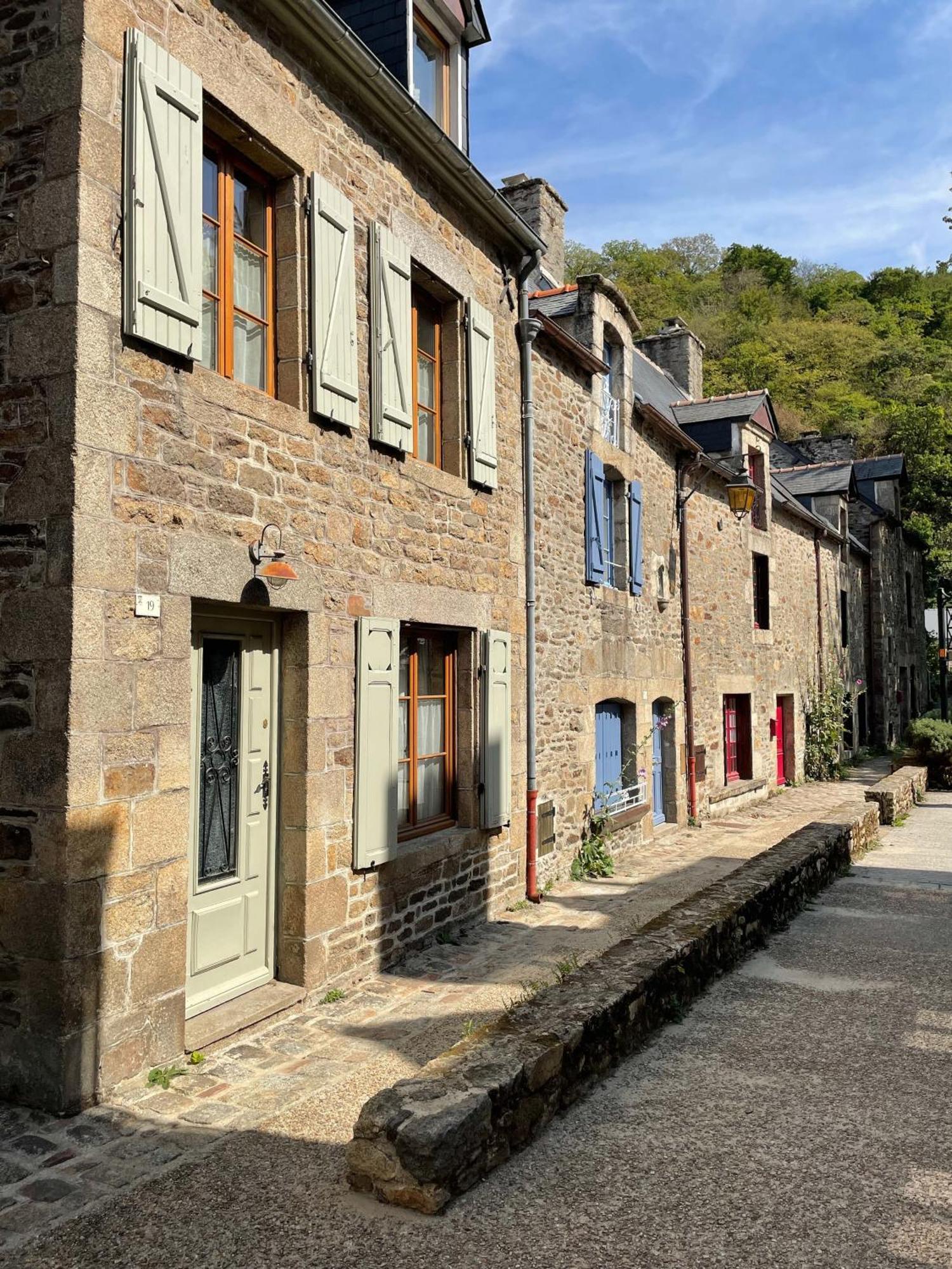 Impasse Des Mysteres - La Maison Des Sorciers Lehon/Dinan Kültér fotó